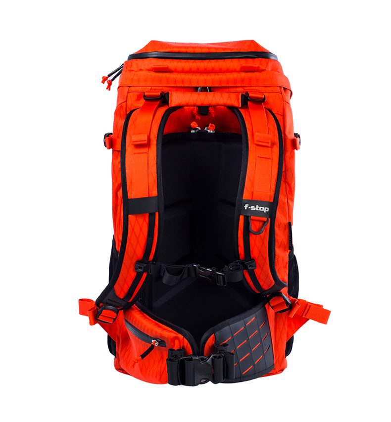 Kashmir 2 AIR 33 litros - torso masculino - color Magma (rojo) -mochila ultraligera - fstop - Image 3